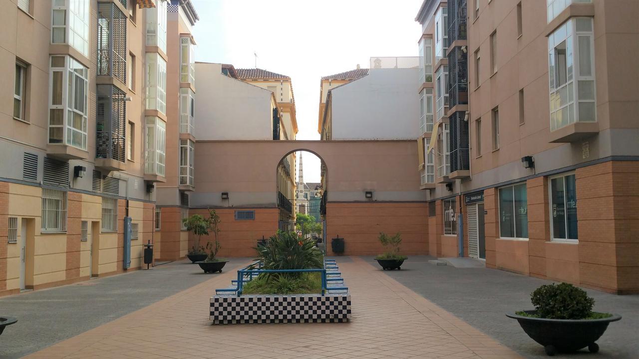 Apartamentos Clavero Málaga Kültér fotó