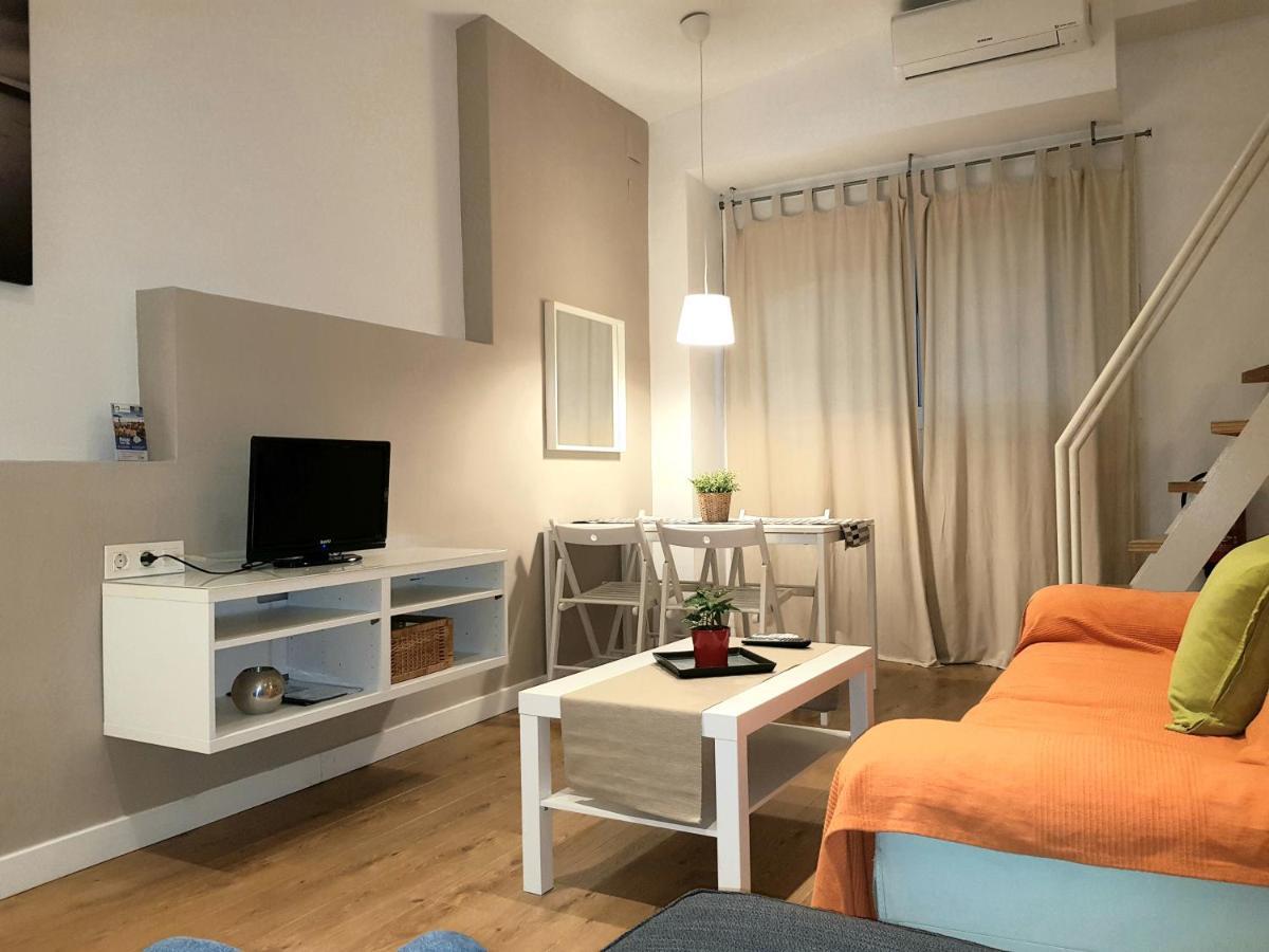 Apartamentos Clavero Málaga Kültér fotó